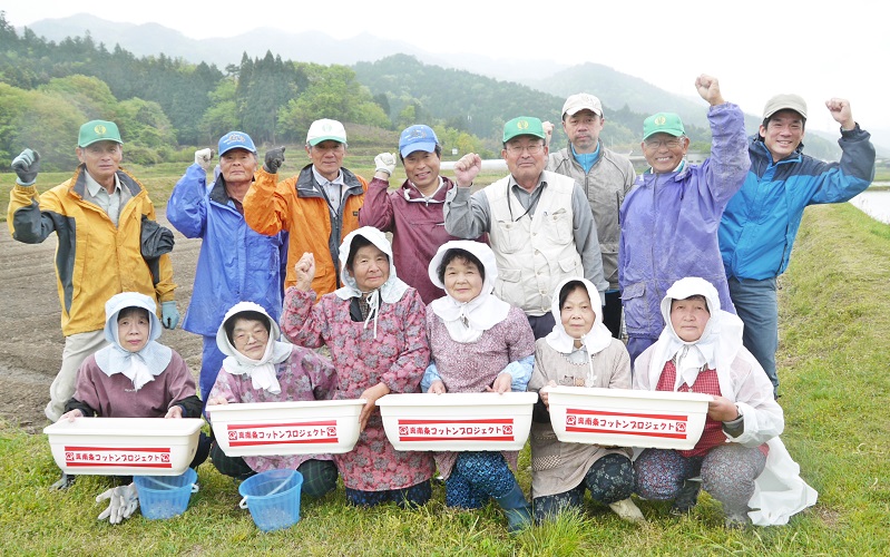 集落ぐるみで綿花栽培 １家にプランター１台 篠山市 真南条上自治会 丹波新聞