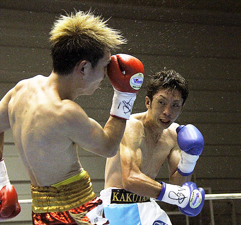 ボクシング角谷選手 タイトル戦 善戦も一歩及ばず 丹波新聞