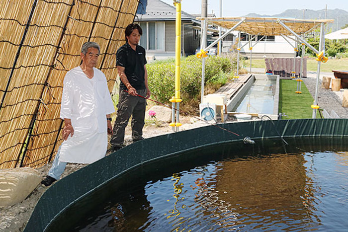 淡水魚ささやま 釣り堀 と つかみ取り オープン親子で手軽にキャンプ気分 丹波新聞