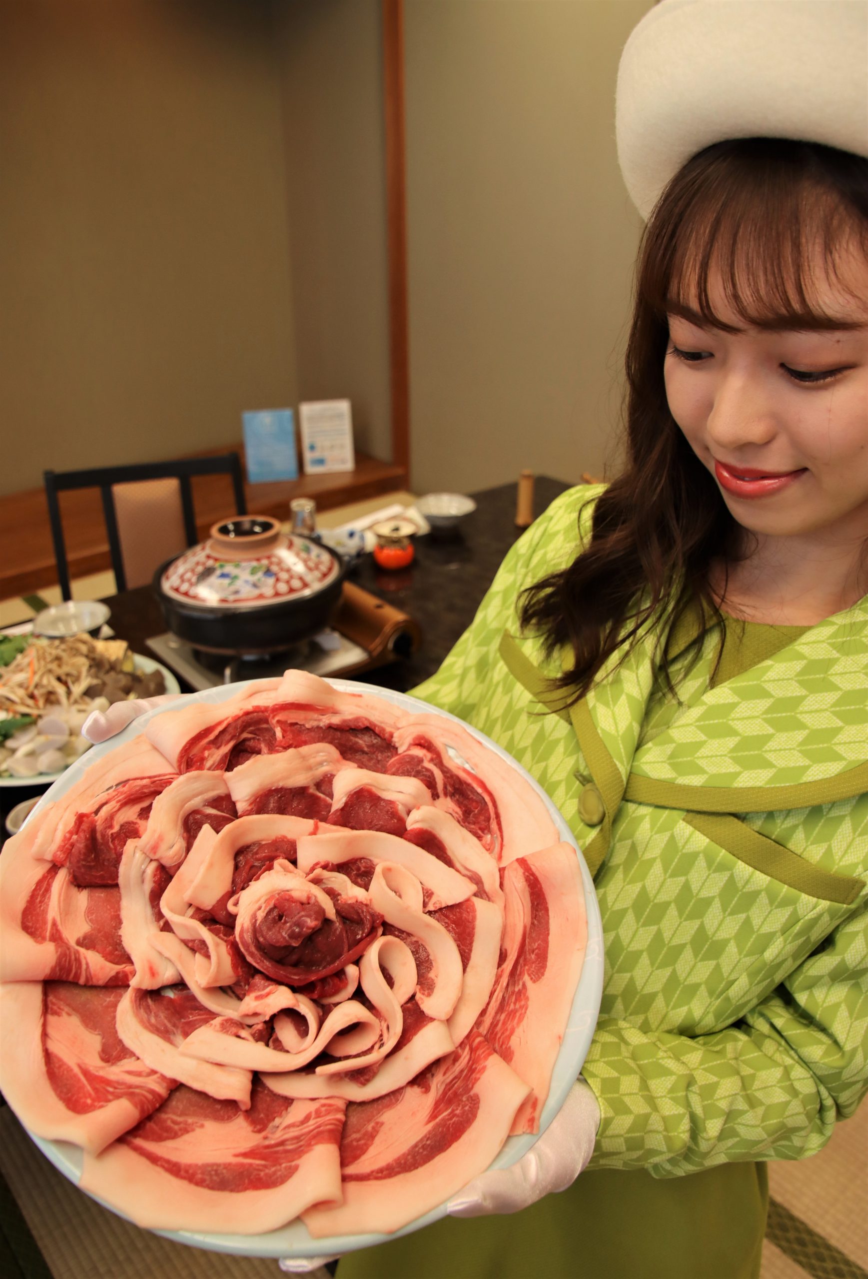 花に見える 猪肉使った ぼたん鍋 の季節 コロナ対策で鍋にも 新様式 を 丹波新聞